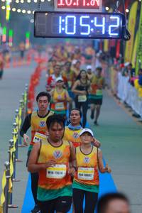 BIB: 10542, 10082, 1624
                            <button type="button" onclick="openModal(7427793)" class="btn btn-primary btn-sm float-right btn-popup" data-toggle="modal" data-target=".modal-high-quality">
                        <i class="fas fa-shopping-cart"></i> Add to Cart
                    </button>
                                            <button type="button" onclick="isThisMe(7427793, true)" class="btn btn-success btn-sm float-right btn-popup btn-isme hidden" data-toggle="tooltip" data-placement="bottom" title="นี่คือรูปของคุณใช่ไหม คลิกที่นี่เพื่อเอาเข้าอัลบั้ม">
                        <i class="fas fa-plus"></i> Add to album
                    </button>
                    <button type="button" onclick="isThisMe(7427793, false)" class="btn btn-warning btn-sm float-right btn-popup btn-isnotme hidden">
                        <i class="fas fa-ban"></i> Remove from album
                    </button>