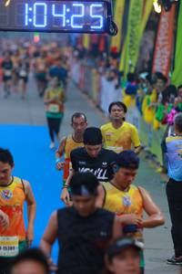 BIB: 10425, 15389
                            <button type="button" onclick="openModal(7424166)" class="btn btn-primary btn-sm float-right btn-popup" data-toggle="modal" data-target=".modal-high-quality">
                        <i class="fas fa-shopping-cart"></i> Add to Cart
                    </button>
                                            <button type="button" onclick="isThisMe(7424166, true)" class="btn btn-success btn-sm float-right btn-popup btn-isme hidden" data-toggle="tooltip" data-placement="bottom" title="นี่คือรูปของคุณใช่ไหม คลิกที่นี่เพื่อเอาเข้าอัลบั้ม">
                        <i class="fas fa-plus"></i> Add to album
                    </button>
                    <button type="button" onclick="isThisMe(7424166, false)" class="btn btn-warning btn-sm float-right btn-popup btn-isnotme hidden">
                        <i class="fas fa-ban"></i> Remove from album
                    </button>