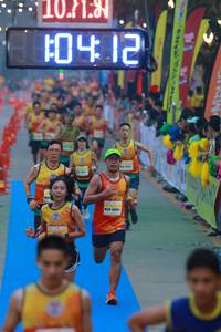 BIB: 10184, 104
                            <button type="button" onclick="openModal(7423846)" class="btn btn-primary btn-sm float-right btn-popup" data-toggle="modal" data-target=".modal-high-quality">
                        <i class="fas fa-shopping-cart"></i> Add to Cart
                    </button>
                                            <button type="button" onclick="isThisMe(7423846, true)" class="btn btn-success btn-sm float-right btn-popup btn-isme hidden" data-toggle="tooltip" data-placement="bottom" title="นี่คือรูปของคุณใช่ไหม คลิกที่นี่เพื่อเอาเข้าอัลบั้ม">
                        <i class="fas fa-plus"></i> Add to album
                    </button>
                    <button type="button" onclick="isThisMe(7423846, false)" class="btn btn-warning btn-sm float-right btn-popup btn-isnotme hidden">
                        <i class="fas fa-ban"></i> Remove from album
                    </button>