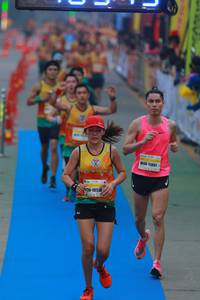 BIB: 11801, 10518
                            <button type="button" onclick="openModal(7421097)" class="btn btn-primary btn-sm float-right btn-popup" data-toggle="modal" data-target=".modal-high-quality">
                        <i class="fas fa-shopping-cart"></i> Add to Cart
                    </button>
                                            <button type="button" onclick="isThisMe(7421097, true)" class="btn btn-success btn-sm float-right btn-popup btn-isme hidden" data-toggle="tooltip" data-placement="bottom" title="นี่คือรูปของคุณใช่ไหม คลิกที่นี่เพื่อเอาเข้าอัลบั้ม">
                        <i class="fas fa-plus"></i> Add to album
                    </button>
                    <button type="button" onclick="isThisMe(7421097, false)" class="btn btn-warning btn-sm float-right btn-popup btn-isnotme hidden">
                        <i class="fas fa-ban"></i> Remove from album
                    </button>
