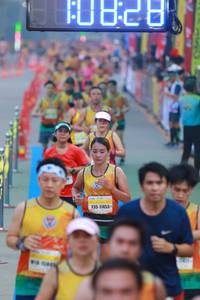BIB: 828, 17453
                            <button type="button" onclick="openModal(7433526)" class="btn btn-primary btn-sm float-right btn-popup" data-toggle="modal" data-target=".modal-high-quality">
                        <i class="fas fa-shopping-cart"></i> Add to Cart
                    </button>
                                            <button type="button" onclick="isThisMe(7433526, true)" class="btn btn-success btn-sm float-right btn-popup btn-isme hidden" data-toggle="tooltip" data-placement="bottom" title="นี่คือรูปของคุณใช่ไหม คลิกที่นี่เพื่อเอาเข้าอัลบั้ม">
                        <i class="fas fa-plus"></i> Add to album
                    </button>
                    <button type="button" onclick="isThisMe(7433526, false)" class="btn btn-warning btn-sm float-right btn-popup btn-isnotme hidden">
                        <i class="fas fa-ban"></i> Remove from album
                    </button>