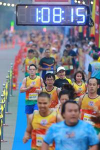 BIB: 0815
                            <button type="button" onclick="openModal(7432978)" class="btn btn-primary btn-sm float-right btn-popup" data-toggle="modal" data-target=".modal-high-quality">
                        <i class="fas fa-shopping-cart"></i> Add to Cart
                    </button>
                                            <button type="button" onclick="isThisMe(7432978, true)" class="btn btn-success btn-sm float-right btn-popup btn-isme hidden" data-toggle="tooltip" data-placement="bottom" title="นี่คือรูปของคุณใช่ไหม คลิกที่นี่เพื่อเอาเข้าอัลบั้ม">
                        <i class="fas fa-plus"></i> Add to album
                    </button>
                    <button type="button" onclick="isThisMe(7432978, false)" class="btn btn-warning btn-sm float-right btn-popup btn-isnotme hidden">
                        <i class="fas fa-ban"></i> Remove from album
                    </button>