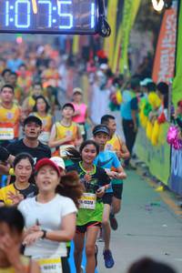 BIB: 075, 15328, 16047
                            <button type="button" onclick="openModal(7431748)" class="btn btn-primary btn-sm float-right btn-popup" data-toggle="modal" data-target=".modal-high-quality">
                        <i class="fas fa-shopping-cart"></i> Add to Cart
                    </button>
                                            <button type="button" onclick="isThisMe(7431748, true)" class="btn btn-success btn-sm float-right btn-popup btn-isme hidden" data-toggle="tooltip" data-placement="bottom" title="นี่คือรูปของคุณใช่ไหม คลิกที่นี่เพื่อเอาเข้าอัลบั้ม">
                        <i class="fas fa-plus"></i> Add to album
                    </button>
                    <button type="button" onclick="isThisMe(7431748, false)" class="btn btn-warning btn-sm float-right btn-popup btn-isnotme hidden">
                        <i class="fas fa-ban"></i> Remove from album
                    </button>