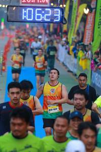 BIB: 0623, 11676
                            <button type="button" onclick="openModal(7428947)" class="btn btn-primary btn-sm float-right btn-popup" data-toggle="modal" data-target=".modal-high-quality">
                        <i class="fas fa-shopping-cart"></i> Add to Cart
                    </button>
                                            <button type="button" onclick="isThisMe(7428947, true)" class="btn btn-success btn-sm float-right btn-popup btn-isme hidden" data-toggle="tooltip" data-placement="bottom" title="นี่คือรูปของคุณใช่ไหม คลิกที่นี่เพื่อเอาเข้าอัลบั้ม">
                        <i class="fas fa-plus"></i> Add to album
                    </button>
                    <button type="button" onclick="isThisMe(7428947, false)" class="btn btn-warning btn-sm float-right btn-popup btn-isnotme hidden">
                        <i class="fas fa-ban"></i> Remove from album
                    </button>
