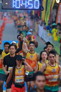 BIB: 0450, 270, 10047
                            <button type="button" onclick="openModal(7424938)" class="btn btn-primary btn-sm float-right btn-popup" data-toggle="modal" data-target=".modal-high-quality">
                        <i class="fas fa-shopping-cart"></i> Add to Cart
                    </button>
                                            <button type="button" onclick="isThisMe(7424938, true)" class="btn btn-success btn-sm float-right btn-popup btn-isme hidden" data-toggle="tooltip" data-placement="bottom" title="นี่คือรูปของคุณใช่ไหม คลิกที่นี่เพื่อเอาเข้าอัลบั้ม">
                        <i class="fas fa-plus"></i> Add to album
                    </button>
                    <button type="button" onclick="isThisMe(7424938, false)" class="btn btn-warning btn-sm float-right btn-popup btn-isnotme hidden">
                        <i class="fas fa-ban"></i> Remove from album
                    </button>