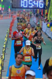 BIB: 0546, 15559, 
                            <button type="button" onclick="openModal(7427986)" class="btn btn-primary btn-sm float-right btn-popup" data-toggle="modal" data-target=".modal-high-quality">
                        <i class="fas fa-shopping-cart"></i> Add to Cart
                    </button>
                                            <button type="button" onclick="isThisMe(7427986, true)" class="btn btn-success btn-sm float-right btn-popup btn-isme hidden" data-toggle="tooltip" data-placement="bottom" title="นี่คือรูปของคุณใช่ไหม คลิกที่นี่เพื่อเอาเข้าอัลบั้ม">
                        <i class="fas fa-plus"></i> Add to album
                    </button>
                    <button type="button" onclick="isThisMe(7427986, false)" class="btn btn-warning btn-sm float-right btn-popup btn-isnotme hidden">
                        <i class="fas fa-ban"></i> Remove from album
                    </button>