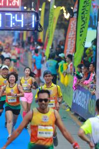 BIB: 10332, 11295
                            <button type="button" onclick="openModal(7431342)" class="btn btn-primary btn-sm float-right btn-popup" data-toggle="modal" data-target=".modal-high-quality">
                        <i class="fas fa-shopping-cart"></i> Add to Cart
                    </button>
                                            <button type="button" onclick="isThisMe(7431342, true)" class="btn btn-success btn-sm float-right btn-popup btn-isme hidden" data-toggle="tooltip" data-placement="bottom" title="นี่คือรูปของคุณใช่ไหม คลิกที่นี่เพื่อเอาเข้าอัลบั้ม">
                        <i class="fas fa-plus"></i> Add to album
                    </button>
                    <button type="button" onclick="isThisMe(7431342, false)" class="btn btn-warning btn-sm float-right btn-popup btn-isnotme hidden">
                        <i class="fas fa-ban"></i> Remove from album
                    </button>