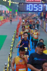 BIB: 0537, 7684
                            <button type="button" onclick="openModal(7427505)" class="btn btn-primary btn-sm float-right btn-popup" data-toggle="modal" data-target=".modal-high-quality">
                        <i class="fas fa-shopping-cart"></i> Add to Cart
                    </button>
                                            <button type="button" onclick="isThisMe(7427505, true)" class="btn btn-success btn-sm float-right btn-popup btn-isme hidden" data-toggle="tooltip" data-placement="bottom" title="นี่คือรูปของคุณใช่ไหม คลิกที่นี่เพื่อเอาเข้าอัลบั้ม">
                        <i class="fas fa-plus"></i> Add to album
                    </button>
                    <button type="button" onclick="isThisMe(7427505, false)" class="btn btn-warning btn-sm float-right btn-popup btn-isnotme hidden">
                        <i class="fas fa-ban"></i> Remove from album
                    </button>