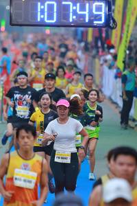 BIB: 0749, 16042
                            <button type="button" onclick="openModal(7431683)" class="btn btn-primary btn-sm float-right btn-popup" data-toggle="modal" data-target=".modal-high-quality">
                        <i class="fas fa-shopping-cart"></i> Add to Cart
                    </button>
                                            <button type="button" onclick="isThisMe(7431683, true)" class="btn btn-success btn-sm float-right btn-popup btn-isme hidden" data-toggle="tooltip" data-placement="bottom" title="นี่คือรูปของคุณใช่ไหม คลิกที่นี่เพื่อเอาเข้าอัลบั้ม">
                        <i class="fas fa-plus"></i> Add to album
                    </button>
                    <button type="button" onclick="isThisMe(7431683, false)" class="btn btn-warning btn-sm float-right btn-popup btn-isnotme hidden">
                        <i class="fas fa-ban"></i> Remove from album
                    </button>