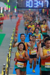 BIB: 00343, 174, 10893
                            <button type="button" onclick="openModal(7422843)" class="btn btn-primary btn-sm float-right btn-popup" data-toggle="modal" data-target=".modal-high-quality">
                        <i class="fas fa-shopping-cart"></i> Add to Cart
                    </button>
                                            <button type="button" onclick="isThisMe(7422843, true)" class="btn btn-success btn-sm float-right btn-popup btn-isme hidden" data-toggle="tooltip" data-placement="bottom" title="นี่คือรูปของคุณใช่ไหม คลิกที่นี่เพื่อเอาเข้าอัลบั้ม">
                        <i class="fas fa-plus"></i> Add to album
                    </button>
                    <button type="button" onclick="isThisMe(7422843, false)" class="btn btn-warning btn-sm float-right btn-popup btn-isnotme hidden">
                        <i class="fas fa-ban"></i> Remove from album
                    </button>