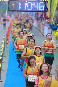 BIB: 1046, 17046, 10202, 
                            <button type="button" onclick="openModal(7446353)" class="btn btn-primary btn-sm float-right btn-popup" data-toggle="modal" data-target=".modal-high-quality">
                        <i class="fas fa-shopping-cart"></i> Add to Cart
                    </button>
                                            <button type="button" onclick="isThisMe(7446353, true)" class="btn btn-success btn-sm float-right btn-popup btn-isme hidden" data-toggle="tooltip" data-placement="bottom" title="นี่คือรูปของคุณใช่ไหม คลิกที่นี่เพื่อเอาเข้าอัลบั้ม">
                        <i class="fas fa-plus"></i> Add to album
                    </button>
                    <button type="button" onclick="isThisMe(7446353, false)" class="btn btn-warning btn-sm float-right btn-popup btn-isnotme hidden">
                        <i class="fas fa-ban"></i> Remove from album
                    </button>