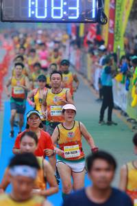 BIB: 15228
                            <button type="button" onclick="openModal(7437578)" class="btn btn-primary btn-sm float-right btn-popup" data-toggle="modal" data-target=".modal-high-quality">
                        <i class="fas fa-shopping-cart"></i> Add to Cart
                    </button>
                                            <button type="button" onclick="isThisMe(7437578, true)" class="btn btn-success btn-sm float-right btn-popup btn-isme hidden" data-toggle="tooltip" data-placement="bottom" title="นี่คือรูปของคุณใช่ไหม คลิกที่นี่เพื่อเอาเข้าอัลบั้ม">
                        <i class="fas fa-plus"></i> Add to album
                    </button>
                    <button type="button" onclick="isThisMe(7437578, false)" class="btn btn-warning btn-sm float-right btn-popup btn-isnotme hidden">
                        <i class="fas fa-ban"></i> Remove from album
                    </button>