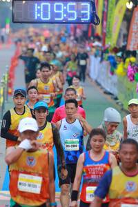 BIB: 0953, 27860, 2019
                            <button type="button" onclick="openModal(7442116)" class="btn btn-primary btn-sm float-right btn-popup" data-toggle="modal" data-target=".modal-high-quality">
                        <i class="fas fa-shopping-cart"></i> Add to Cart
                    </button>
                                            <button type="button" onclick="isThisMe(7442116, true)" class="btn btn-success btn-sm float-right btn-popup btn-isme hidden" data-toggle="tooltip" data-placement="bottom" title="นี่คือรูปของคุณใช่ไหม คลิกที่นี่เพื่อเอาเข้าอัลบั้ม">
                        <i class="fas fa-plus"></i> Add to album
                    </button>
                    <button type="button" onclick="isThisMe(7442116, false)" class="btn btn-warning btn-sm float-right btn-popup btn-isnotme hidden">
                        <i class="fas fa-ban"></i> Remove from album
                    </button>