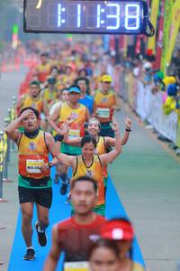 BIB: 114
                            <button type="button" onclick="openModal(7449643)" class="btn btn-primary btn-sm float-right btn-popup" data-toggle="modal" data-target=".modal-high-quality">
                        <i class="fas fa-shopping-cart"></i> Add to Cart
                    </button>
                                            <button type="button" onclick="isThisMe(7449643, true)" class="btn btn-success btn-sm float-right btn-popup btn-isme hidden" data-toggle="tooltip" data-placement="bottom" title="นี่คือรูปของคุณใช่ไหม คลิกที่นี่เพื่อเอาเข้าอัลบั้ม">
                        <i class="fas fa-plus"></i> Add to album
                    </button>
                    <button type="button" onclick="isThisMe(7449643, false)" class="btn btn-warning btn-sm float-right btn-popup btn-isnotme hidden">
                        <i class="fas fa-ban"></i> Remove from album
                    </button>