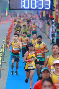 BIB: 0833, 1127, 15233
                            <button type="button" onclick="openModal(7437634)" class="btn btn-primary btn-sm float-right btn-popup" data-toggle="modal" data-target=".modal-high-quality">
                        <i class="fas fa-shopping-cart"></i> Add to Cart
                    </button>
                                            <button type="button" onclick="isThisMe(7437634, true)" class="btn btn-success btn-sm float-right btn-popup btn-isme hidden" data-toggle="tooltip" data-placement="bottom" title="นี่คือรูปของคุณใช่ไหม คลิกที่นี่เพื่อเอาเข้าอัลบั้ม">
                        <i class="fas fa-plus"></i> Add to album
                    </button>
                    <button type="button" onclick="isThisMe(7437634, false)" class="btn btn-warning btn-sm float-right btn-popup btn-isnotme hidden">
                        <i class="fas fa-ban"></i> Remove from album
                    </button>