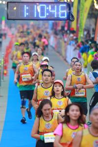 BIB: 17046, 102
                            <button type="button" onclick="openModal(7446391)" class="btn btn-primary btn-sm float-right btn-popup" data-toggle="modal" data-target=".modal-high-quality">
                        <i class="fas fa-shopping-cart"></i> Add to Cart
                    </button>
                                            <button type="button" onclick="isThisMe(7446391, true)" class="btn btn-success btn-sm float-right btn-popup btn-isme hidden" data-toggle="tooltip" data-placement="bottom" title="นี่คือรูปของคุณใช่ไหม คลิกที่นี่เพื่อเอาเข้าอัลบั้ม">
                        <i class="fas fa-plus"></i> Add to album
                    </button>
                    <button type="button" onclick="isThisMe(7446391, false)" class="btn btn-warning btn-sm float-right btn-popup btn-isnotme hidden">
                        <i class="fas fa-ban"></i> Remove from album
                    </button>