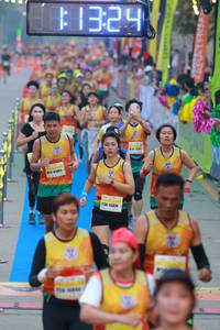 BIB: 1324, 15024
                            <button type="button" onclick="openModal(7454182)" class="btn btn-primary btn-sm float-right btn-popup" data-toggle="modal" data-target=".modal-high-quality">
                        <i class="fas fa-shopping-cart"></i> Add to Cart
                    </button>
                                            <button type="button" onclick="isThisMe(7454182, true)" class="btn btn-success btn-sm float-right btn-popup btn-isme hidden" data-toggle="tooltip" data-placement="bottom" title="นี่คือรูปของคุณใช่ไหม คลิกที่นี่เพื่อเอาเข้าอัลบั้ม">
                        <i class="fas fa-plus"></i> Add to album
                    </button>
                    <button type="button" onclick="isThisMe(7454182, false)" class="btn btn-warning btn-sm float-right btn-popup btn-isnotme hidden">
                        <i class="fas fa-ban"></i> Remove from album
                    </button>