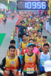 BIB: 10956
                            <button type="button" onclick="openModal(7442283)" class="btn btn-primary btn-sm float-right btn-popup" data-toggle="modal" data-target=".modal-high-quality">
                        <i class="fas fa-shopping-cart"></i> Add to Cart
                    </button>
                                            <button type="button" onclick="isThisMe(7442283, true)" class="btn btn-success btn-sm float-right btn-popup btn-isme hidden" data-toggle="tooltip" data-placement="bottom" title="นี่คือรูปของคุณใช่ไหม คลิกที่นี่เพื่อเอาเข้าอัลบั้ม">
                        <i class="fas fa-plus"></i> Add to album
                    </button>
                    <button type="button" onclick="isThisMe(7442283, false)" class="btn btn-warning btn-sm float-right btn-popup btn-isnotme hidden">
                        <i class="fas fa-ban"></i> Remove from album
                    </button>