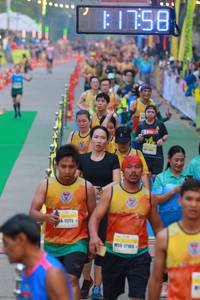 BIB: 1758, 11771, 176
                            <button type="button" onclick="openModal(7711113)" class="btn btn-primary btn-sm float-right btn-popup" data-toggle="modal" data-target=".modal-high-quality">
                        <i class="fas fa-shopping-cart"></i> Add to Cart
                    </button>
                                            <button type="button" onclick="isThisMe(7711113, true)" class="btn btn-success btn-sm float-right btn-popup btn-isme hidden" data-toggle="tooltip" data-placement="bottom" title="นี่คือรูปของคุณใช่ไหม คลิกที่นี่เพื่อเอาเข้าอัลบั้ม">
                        <i class="fas fa-plus"></i> Add to album
                    </button>
                    <button type="button" onclick="isThisMe(7711113, false)" class="btn btn-warning btn-sm float-right btn-popup btn-isnotme hidden">
                        <i class="fas fa-ban"></i> Remove from album
                    </button>