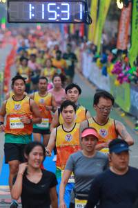 BIB: 1531, 1177
                            <button type="button" onclick="openModal(7700273)" class="btn btn-primary btn-sm float-right btn-popup" data-toggle="modal" data-target=".modal-high-quality">
                        <i class="fas fa-shopping-cart"></i> Add to Cart
                    </button>
                                            <button type="button" onclick="isThisMe(7700273, true)" class="btn btn-success btn-sm float-right btn-popup btn-isme hidden" data-toggle="tooltip" data-placement="bottom" title="นี่คือรูปของคุณใช่ไหม คลิกที่นี่เพื่อเอาเข้าอัลบั้ม">
                        <i class="fas fa-plus"></i> Add to album
                    </button>
                    <button type="button" onclick="isThisMe(7700273, false)" class="btn btn-warning btn-sm float-right btn-popup btn-isnotme hidden">
                        <i class="fas fa-ban"></i> Remove from album
                    </button>