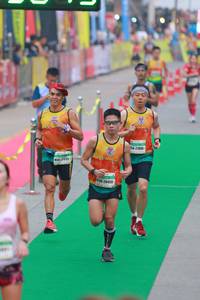 BIB: 427886, 20459
                            <button type="button" onclick="openModal(7717543)" class="btn btn-primary btn-sm float-right btn-popup" data-toggle="modal" data-target=".modal-high-quality">
                        <i class="fas fa-shopping-cart"></i> Add to Cart
                    </button>
                                            <button type="button" onclick="isThisMe(7717543, true)" class="btn btn-success btn-sm float-right btn-popup btn-isme hidden" data-toggle="tooltip" data-placement="bottom" title="นี่คือรูปของคุณใช่ไหม คลิกที่นี่เพื่อเอาเข้าอัลบั้ม">
                        <i class="fas fa-plus"></i> Add to album
                    </button>
                    <button type="button" onclick="isThisMe(7717543, false)" class="btn btn-warning btn-sm float-right btn-popup btn-isnotme hidden">
                        <i class="fas fa-ban"></i> Remove from album
                    </button>