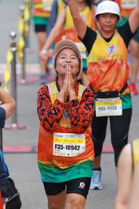 BIB: 1113, 102, 10942
                            <button type="button" onclick="openModal(7735636)" class="btn btn-primary btn-sm float-right btn-popup" data-toggle="modal" data-target=".modal-high-quality">
                        <i class="fas fa-shopping-cart"></i> Add to Cart
                    </button>
                                            <button type="button" onclick="isThisMe(7735636, true)" class="btn btn-success btn-sm float-right btn-popup btn-isme hidden" data-toggle="tooltip" data-placement="bottom" title="นี่คือรูปของคุณใช่ไหม คลิกที่นี่เพื่อเอาเข้าอัลบั้ม">
                        <i class="fas fa-plus"></i> Add to album
                    </button>
                    <button type="button" onclick="isThisMe(7735636, false)" class="btn btn-warning btn-sm float-right btn-popup btn-isnotme hidden">
                        <i class="fas fa-ban"></i> Remove from album
                    </button>