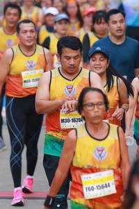 BIB: 1599, 16204, 15644
                            <button type="button" onclick="openModal(7751656)" class="btn btn-primary btn-sm float-right btn-popup" data-toggle="modal" data-target=".modal-high-quality">
                        <i class="fas fa-shopping-cart"></i> Add to Cart
                    </button>
                                            <button type="button" onclick="isThisMe(7751656, true)" class="btn btn-success btn-sm float-right btn-popup btn-isme hidden" data-toggle="tooltip" data-placement="bottom" title="นี่คือรูปของคุณใช่ไหม คลิกที่นี่เพื่อเอาเข้าอัลบั้ม">
                        <i class="fas fa-plus"></i> Add to album
                    </button>
                    <button type="button" onclick="isThisMe(7751656, false)" class="btn btn-warning btn-sm float-right btn-popup btn-isnotme hidden">
                        <i class="fas fa-ban"></i> Remove from album
                    </button>