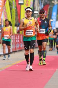 BIB: 40709, 45762
                            <button type="button" onclick="openModal(9873121)" class="btn btn-primary btn-sm float-right btn-popup" data-toggle="modal" data-target=".modal-high-quality">
                        <i class="fas fa-shopping-cart"></i> Add to Cart
                    </button>
                                            <button type="button" onclick="isThisMe(9873121, true)" class="btn btn-success btn-sm float-right btn-popup btn-isme hidden" data-toggle="tooltip" data-placement="bottom" title="นี่คือรูปของคุณใช่ไหม คลิกที่นี่เพื่อเอาเข้าอัลบั้ม">
                        <i class="fas fa-plus"></i> Add to album
                    </button>
                    <button type="button" onclick="isThisMe(9873121, false)" class="btn btn-warning btn-sm float-right btn-popup btn-isnotme hidden">
                        <i class="fas fa-ban"></i> Remove from album
                    </button>