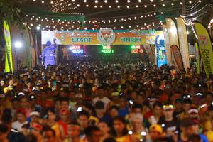 BIB: 40220, 4022, 002
                            <button type="button" onclick="openModal(8352371)" class="btn btn-primary btn-sm float-right btn-popup" data-toggle="modal" data-target=".modal-high-quality">
                        <i class="fas fa-shopping-cart"></i> Add to Cart
                    </button>
                                            <button type="button" onclick="isThisMe(8352371, true)" class="btn btn-success btn-sm float-right btn-popup btn-isme hidden" data-toggle="tooltip" data-placement="bottom" title="นี่คือรูปของคุณใช่ไหม คลิกที่นี่เพื่อเอาเข้าอัลบั้ม">
                        <i class="fas fa-plus"></i> Add to album
                    </button>
                    <button type="button" onclick="isThisMe(8352371, false)" class="btn btn-warning btn-sm float-right btn-popup btn-isnotme hidden">
                        <i class="fas fa-ban"></i> Remove from album
                    </button>