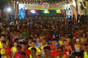 BIB: 0040, 4004
                            <button type="button" onclick="openModal(8347349)" class="btn btn-primary btn-sm float-right btn-popup" data-toggle="modal" data-target=".modal-high-quality">
                        <i class="fas fa-shopping-cart"></i> Add to Cart
                    </button>
                                            <button type="button" onclick="isThisMe(8347349, true)" class="btn btn-success btn-sm float-right btn-popup btn-isme hidden" data-toggle="tooltip" data-placement="bottom" title="นี่คือรูปของคุณใช่ไหม คลิกที่นี่เพื่อเอาเข้าอัลบั้ม">
                        <i class="fas fa-plus"></i> Add to album
                    </button>
                    <button type="button" onclick="isThisMe(8347349, false)" class="btn btn-warning btn-sm float-right btn-popup btn-isnotme hidden">
                        <i class="fas fa-ban"></i> Remove from album
                    </button>