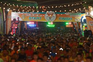 BIB: 1004, 42195, 40031, 00030, 0032
                            <button type="button" onclick="openModal(8346547)" class="btn btn-primary btn-sm float-right btn-popup" data-toggle="modal" data-target=".modal-high-quality">
                        <i class="fas fa-shopping-cart"></i> Add to Cart
                    </button>
                                            <button type="button" onclick="isThisMe(8346547, true)" class="btn btn-success btn-sm float-right btn-popup btn-isme hidden" data-toggle="tooltip" data-placement="bottom" title="นี่คือรูปของคุณใช่ไหม คลิกที่นี่เพื่อเอาเข้าอัลบั้ม">
                        <i class="fas fa-plus"></i> Add to album
                    </button>
                    <button type="button" onclick="isThisMe(8346547, false)" class="btn btn-warning btn-sm float-right btn-popup btn-isnotme hidden">
                        <i class="fas fa-ban"></i> Remove from album
                    </button>