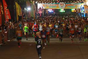 BIB: 400, 000
                            <button type="button" onclick="openModal(8345413)" class="btn btn-primary btn-sm float-right btn-popup" data-toggle="modal" data-target=".modal-high-quality">
                        <i class="fas fa-shopping-cart"></i> Add to Cart
                    </button>
                                            <button type="button" onclick="isThisMe(8345413, true)" class="btn btn-success btn-sm float-right btn-popup btn-isme hidden" data-toggle="tooltip" data-placement="bottom" title="นี่คือรูปของคุณใช่ไหม คลิกที่นี่เพื่อเอาเข้าอัลบั้ม">
                        <i class="fas fa-plus"></i> Add to album
                    </button>
                    <button type="button" onclick="isThisMe(8345413, false)" class="btn btn-warning btn-sm float-right btn-popup btn-isnotme hidden">
                        <i class="fas fa-ban"></i> Remove from album
                    </button>