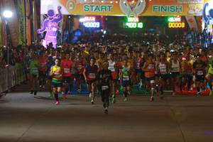 BIB: 40009, 100
                            <button type="button" onclick="openModal(8344863)" class="btn btn-primary btn-sm float-right btn-popup" data-toggle="modal" data-target=".modal-high-quality">
                        <i class="fas fa-shopping-cart"></i> Add to Cart
                    </button>
                                            <button type="button" onclick="isThisMe(8344863, true)" class="btn btn-success btn-sm float-right btn-popup btn-isme hidden" data-toggle="tooltip" data-placement="bottom" title="นี่คือรูปของคุณใช่ไหม คลิกที่นี่เพื่อเอาเข้าอัลบั้ม">
                        <i class="fas fa-plus"></i> Add to album
                    </button>
                    <button type="button" onclick="isThisMe(8344863, false)" class="btn btn-warning btn-sm float-right btn-popup btn-isnotme hidden">
                        <i class="fas fa-ban"></i> Remove from album
                    </button>