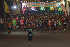 BIB: 400
                            <button type="button" onclick="openModal(8345365)" class="btn btn-primary btn-sm float-right btn-popup" data-toggle="modal" data-target=".modal-high-quality">
                        <i class="fas fa-shopping-cart"></i> Add to Cart
                    </button>
                                            <button type="button" onclick="isThisMe(8345365, true)" class="btn btn-success btn-sm float-right btn-popup btn-isme hidden" data-toggle="tooltip" data-placement="bottom" title="นี่คือรูปของคุณใช่ไหม คลิกที่นี่เพื่อเอาเข้าอัลบั้ม">
                        <i class="fas fa-plus"></i> Add to album
                    </button>
                    <button type="button" onclick="isThisMe(8345365, false)" class="btn btn-warning btn-sm float-right btn-popup btn-isnotme hidden">
                        <i class="fas fa-ban"></i> Remove from album
                    </button>