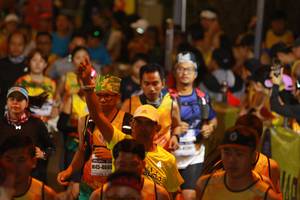 BIB: 4660
                            <button type="button" onclick="openModal(8355753)" class="btn btn-primary btn-sm float-right btn-popup" data-toggle="modal" data-target=".modal-high-quality">
                        <i class="fas fa-shopping-cart"></i> Add to Cart
                    </button>
                                            <button type="button" onclick="isThisMe(8355753, true)" class="btn btn-success btn-sm float-right btn-popup btn-isme hidden" data-toggle="tooltip" data-placement="bottom" title="นี่คือรูปของคุณใช่ไหม คลิกที่นี่เพื่อเอาเข้าอัลบั้ม">
                        <i class="fas fa-plus"></i> Add to album
                    </button>
                    <button type="button" onclick="isThisMe(8355753, false)" class="btn btn-warning btn-sm float-right btn-popup btn-isnotme hidden">
                        <i class="fas fa-ban"></i> Remove from album
                    </button>