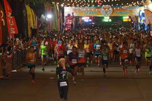 BIB: 400
                            <button type="button" onclick="openModal(8345424)" class="btn btn-primary btn-sm float-right btn-popup" data-toggle="modal" data-target=".modal-high-quality">
                        <i class="fas fa-shopping-cart"></i> Add to Cart
                    </button>
                                            <button type="button" onclick="isThisMe(8345424, true)" class="btn btn-success btn-sm float-right btn-popup btn-isme hidden" data-toggle="tooltip" data-placement="bottom" title="นี่คือรูปของคุณใช่ไหม คลิกที่นี่เพื่อเอาเข้าอัลบั้ม">
                        <i class="fas fa-plus"></i> Add to album
                    </button>
                    <button type="button" onclick="isThisMe(8345424, false)" class="btn btn-warning btn-sm float-right btn-popup btn-isnotme hidden">
                        <i class="fas fa-ban"></i> Remove from album
                    </button>