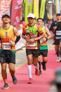 BIB: 1755, 41321, 46933
                            <button type="button" onclick="openModal(7350165)" class="btn btn-primary btn-sm float-right btn-popup" data-toggle="modal" data-target=".modal-high-quality">
                        <i class="fas fa-shopping-cart"></i> Add to Cart
                    </button>
                                            <button type="button" onclick="isThisMe(7350165, true)" class="btn btn-success btn-sm float-right btn-popup btn-isme hidden" data-toggle="tooltip" data-placement="bottom" title="นี่คือรูปของคุณใช่ไหม คลิกที่นี่เพื่อเอาเข้าอัลบั้ม">
                        <i class="fas fa-plus"></i> Add to album
                    </button>
                    <button type="button" onclick="isThisMe(7350165, false)" class="btn btn-warning btn-sm float-right btn-popup btn-isnotme hidden">
                        <i class="fas fa-ban"></i> Remove from album
                    </button>