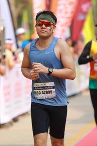 BIB: 421952, 42099
                            <button type="button" onclick="openModal(7348591)" class="btn btn-primary btn-sm float-right btn-popup" data-toggle="modal" data-target=".modal-high-quality">
                        <i class="fas fa-shopping-cart"></i> Add to Cart
                    </button>
                                            <button type="button" onclick="isThisMe(7348591, true)" class="btn btn-success btn-sm float-right btn-popup btn-isme hidden" data-toggle="tooltip" data-placement="bottom" title="นี่คือรูปของคุณใช่ไหม คลิกที่นี่เพื่อเอาเข้าอัลบั้ม">
                        <i class="fas fa-plus"></i> Add to album
                    </button>
                    <button type="button" onclick="isThisMe(7348591, false)" class="btn btn-warning btn-sm float-right btn-popup btn-isnotme hidden">
                        <i class="fas fa-ban"></i> Remove from album
                    </button>