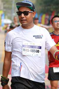 BIB: 42195, 48500
                            <button type="button" onclick="openModal(7359266)" class="btn btn-primary btn-sm float-right btn-popup" data-toggle="modal" data-target=".modal-high-quality">
                        <i class="fas fa-shopping-cart"></i> Add to Cart
                    </button>
                                            <button type="button" onclick="isThisMe(7359266, true)" class="btn btn-success btn-sm float-right btn-popup btn-isme hidden" data-toggle="tooltip" data-placement="bottom" title="นี่คือรูปของคุณใช่ไหม คลิกที่นี่เพื่อเอาเข้าอัลบั้ม">
                        <i class="fas fa-plus"></i> Add to album
                    </button>
                    <button type="button" onclick="isThisMe(7359266, false)" class="btn btn-warning btn-sm float-right btn-popup btn-isnotme hidden">
                        <i class="fas fa-ban"></i> Remove from album
                    </button>