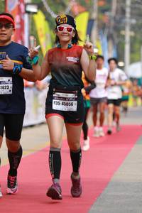 BIB: 1623, 45056
                            <button type="button" onclick="openModal(7371722)" class="btn btn-primary btn-sm float-right btn-popup" data-toggle="modal" data-target=".modal-high-quality">
                        <i class="fas fa-shopping-cart"></i> Add to Cart
                    </button>
                                            <button type="button" onclick="isThisMe(7371722, true)" class="btn btn-success btn-sm float-right btn-popup btn-isme hidden" data-toggle="tooltip" data-placement="bottom" title="นี่คือรูปของคุณใช่ไหม คลิกที่นี่เพื่อเอาเข้าอัลบั้ม">
                        <i class="fas fa-plus"></i> Add to album
                    </button>
                    <button type="button" onclick="isThisMe(7371722, false)" class="btn btn-warning btn-sm float-right btn-popup btn-isnotme hidden">
                        <i class="fas fa-ban"></i> Remove from album
                    </button>