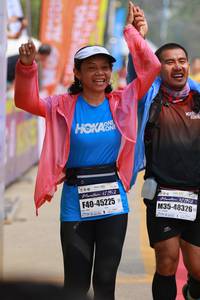 BIB: 42195, 12195, 48326, 45225
                            <button type="button" onclick="openModal(7379929)" class="btn btn-primary btn-sm float-right btn-popup" data-toggle="modal" data-target=".modal-high-quality">
                        <i class="fas fa-shopping-cart"></i> Add to Cart
                    </button>
                                            <button type="button" onclick="isThisMe(7379929, true)" class="btn btn-success btn-sm float-right btn-popup btn-isme hidden" data-toggle="tooltip" data-placement="bottom" title="นี่คือรูปของคุณใช่ไหม คลิกที่นี่เพื่อเอาเข้าอัลบั้ม">
                        <i class="fas fa-plus"></i> Add to album
                    </button>
                    <button type="button" onclick="isThisMe(7379929, false)" class="btn btn-warning btn-sm float-right btn-popup btn-isnotme hidden">
                        <i class="fas fa-ban"></i> Remove from album
                    </button>