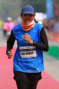 BIB: 421952, 45055
                            <button type="button" onclick="openModal(7379112)" class="btn btn-primary btn-sm float-right btn-popup" data-toggle="modal" data-target=".modal-high-quality">
                        <i class="fas fa-shopping-cart"></i> Add to Cart
                    </button>
                                            <button type="button" onclick="isThisMe(7379112, true)" class="btn btn-success btn-sm float-right btn-popup btn-isme hidden" data-toggle="tooltip" data-placement="bottom" title="นี่คือรูปของคุณใช่ไหม คลิกที่นี่เพื่อเอาเข้าอัลบั้ม">
                        <i class="fas fa-plus"></i> Add to album
                    </button>
                    <button type="button" onclick="isThisMe(7379112, false)" class="btn btn-warning btn-sm float-right btn-popup btn-isnotme hidden">
                        <i class="fas fa-ban"></i> Remove from album
                    </button>