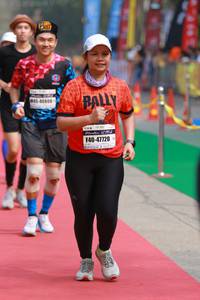 BIB: 40800, 47720
                            <button type="button" onclick="openModal(7382493)" class="btn btn-primary btn-sm float-right btn-popup" data-toggle="modal" data-target=".modal-high-quality">
                        <i class="fas fa-shopping-cart"></i> Add to Cart
                    </button>
                                            <button type="button" onclick="isThisMe(7382493, true)" class="btn btn-success btn-sm float-right btn-popup btn-isme hidden" data-toggle="tooltip" data-placement="bottom" title="นี่คือรูปของคุณใช่ไหม คลิกที่นี่เพื่อเอาเข้าอัลบั้ม">
                        <i class="fas fa-plus"></i> Add to album
                    </button>
                    <button type="button" onclick="isThisMe(7382493, false)" class="btn btn-warning btn-sm float-right btn-popup btn-isnotme hidden">
                        <i class="fas fa-ban"></i> Remove from album
                    </button>