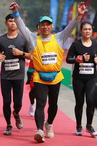 BIB: 42646, 45663, 40826
                            <button type="button" onclick="openModal(7383144)" class="btn btn-primary btn-sm float-right btn-popup" data-toggle="modal" data-target=".modal-high-quality">
                        <i class="fas fa-shopping-cart"></i> Add to Cart
                    </button>
                                            <button type="button" onclick="isThisMe(7383144, true)" class="btn btn-success btn-sm float-right btn-popup btn-isme hidden" data-toggle="tooltip" data-placement="bottom" title="นี่คือรูปของคุณใช่ไหม คลิกที่นี่เพื่อเอาเข้าอัลบั้ม">
                        <i class="fas fa-plus"></i> Add to album
                    </button>
                    <button type="button" onclick="isThisMe(7383144, false)" class="btn btn-warning btn-sm float-right btn-popup btn-isnotme hidden">
                        <i class="fas fa-ban"></i> Remove from album
                    </button>