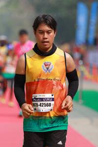 BIB: 42195, 42560
                            <button type="button" onclick="openModal(7387490)" class="btn btn-primary btn-sm float-right btn-popup" data-toggle="modal" data-target=".modal-high-quality">
                        <i class="fas fa-shopping-cart"></i> Add to Cart
                    </button>
                                            <button type="button" onclick="isThisMe(7387490, true)" class="btn btn-success btn-sm float-right btn-popup btn-isme hidden" data-toggle="tooltip" data-placement="bottom" title="นี่คือรูปของคุณใช่ไหม คลิกที่นี่เพื่อเอาเข้าอัลบั้ม">
                        <i class="fas fa-plus"></i> Add to album
                    </button>
                    <button type="button" onclick="isThisMe(7387490, false)" class="btn btn-warning btn-sm float-right btn-popup btn-isnotme hidden">
                        <i class="fas fa-ban"></i> Remove from album
                    </button>