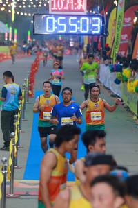 BIB: 1018, 503
                            <button type="button" onclick="openModal(7400540)" class="btn btn-primary btn-sm float-right btn-popup" data-toggle="modal" data-target=".modal-high-quality">
                        <i class="fas fa-shopping-cart"></i> Add to Cart
                    </button>
                                            <button type="button" onclick="isThisMe(7400540, true)" class="btn btn-success btn-sm float-right btn-popup btn-isme hidden" data-toggle="tooltip" data-placement="bottom" title="นี่คือรูปของคุณใช่ไหม คลิกที่นี่เพื่อเอาเข้าอัลบั้ม">
                        <i class="fas fa-plus"></i> Add to album
                    </button>
                    <button type="button" onclick="isThisMe(7400540, false)" class="btn btn-warning btn-sm float-right btn-popup btn-isnotme hidden">
                        <i class="fas fa-ban"></i> Remove from album
                    </button>