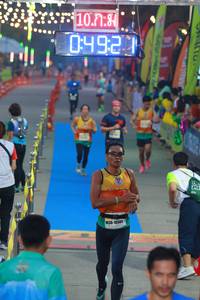 BIB: 1078, 0492, 16564
                            <button type="button" onclick="openModal(7393773)" class="btn btn-primary btn-sm float-right btn-popup" data-toggle="modal" data-target=".modal-high-quality">
                        <i class="fas fa-shopping-cart"></i> Add to Cart
                    </button>
                                            <button type="button" onclick="isThisMe(7393773, true)" class="btn btn-success btn-sm float-right btn-popup btn-isme hidden" data-toggle="tooltip" data-placement="bottom" title="นี่คือรูปของคุณใช่ไหม คลิกที่นี่เพื่อเอาเข้าอัลบั้ม">
                        <i class="fas fa-plus"></i> Add to album
                    </button>
                    <button type="button" onclick="isThisMe(7393773, false)" class="btn btn-warning btn-sm float-right btn-popup btn-isnotme hidden">
                        <i class="fas fa-ban"></i> Remove from album
                    </button>