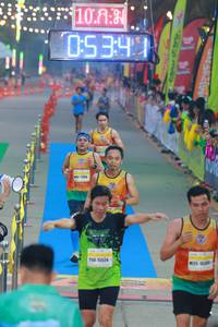 BIB: 1018, 0347, 15524
                            <button type="button" onclick="openModal(7398939)" class="btn btn-primary btn-sm float-right btn-popup" data-toggle="modal" data-target=".modal-high-quality">
                        <i class="fas fa-shopping-cart"></i> Add to Cart
                    </button>
                                            <button type="button" onclick="isThisMe(7398939, true)" class="btn btn-success btn-sm float-right btn-popup btn-isme hidden" data-toggle="tooltip" data-placement="bottom" title="นี่คือรูปของคุณใช่ไหม คลิกที่นี่เพื่อเอาเข้าอัลบั้ม">
                        <i class="fas fa-plus"></i> Add to album
                    </button>
                    <button type="button" onclick="isThisMe(7398939, false)" class="btn btn-warning btn-sm float-right btn-popup btn-isnotme hidden">
                        <i class="fas fa-ban"></i> Remove from album
                    </button>