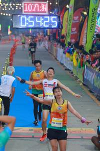 BIB: 1008, 0425, 1532, 1656
                            <button type="button" onclick="openModal(7399645)" class="btn btn-primary btn-sm float-right btn-popup" data-toggle="modal" data-target=".modal-high-quality">
                        <i class="fas fa-shopping-cart"></i> Add to Cart
                    </button>
                                            <button type="button" onclick="isThisMe(7399645, true)" class="btn btn-success btn-sm float-right btn-popup btn-isme hidden" data-toggle="tooltip" data-placement="bottom" title="นี่คือรูปของคุณใช่ไหม คลิกที่นี่เพื่อเอาเข้าอัลบั้ม">
                        <i class="fas fa-plus"></i> Add to album
                    </button>
                    <button type="button" onclick="isThisMe(7399645, false)" class="btn btn-warning btn-sm float-right btn-popup btn-isnotme hidden">
                        <i class="fas fa-ban"></i> Remove from album
                    </button>
