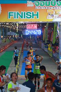 BIB: 180, 10718, 04428
                            <button type="button" onclick="openModal(7390188)" class="btn btn-primary btn-sm float-right btn-popup" data-toggle="modal" data-target=".modal-high-quality">
                        <i class="fas fa-shopping-cart"></i> Add to Cart
                    </button>
                                            <button type="button" onclick="isThisMe(7390188, true)" class="btn btn-success btn-sm float-right btn-popup btn-isme hidden" data-toggle="tooltip" data-placement="bottom" title="นี่คือรูปของคุณใช่ไหม คลิกที่นี่เพื่อเอาเข้าอัลบั้ม">
                        <i class="fas fa-plus"></i> Add to album
                    </button>
                    <button type="button" onclick="isThisMe(7390188, false)" class="btn btn-warning btn-sm float-right btn-popup btn-isnotme hidden">
                        <i class="fas fa-ban"></i> Remove from album
                    </button>